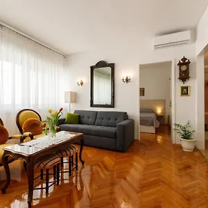 Old Town Apartment